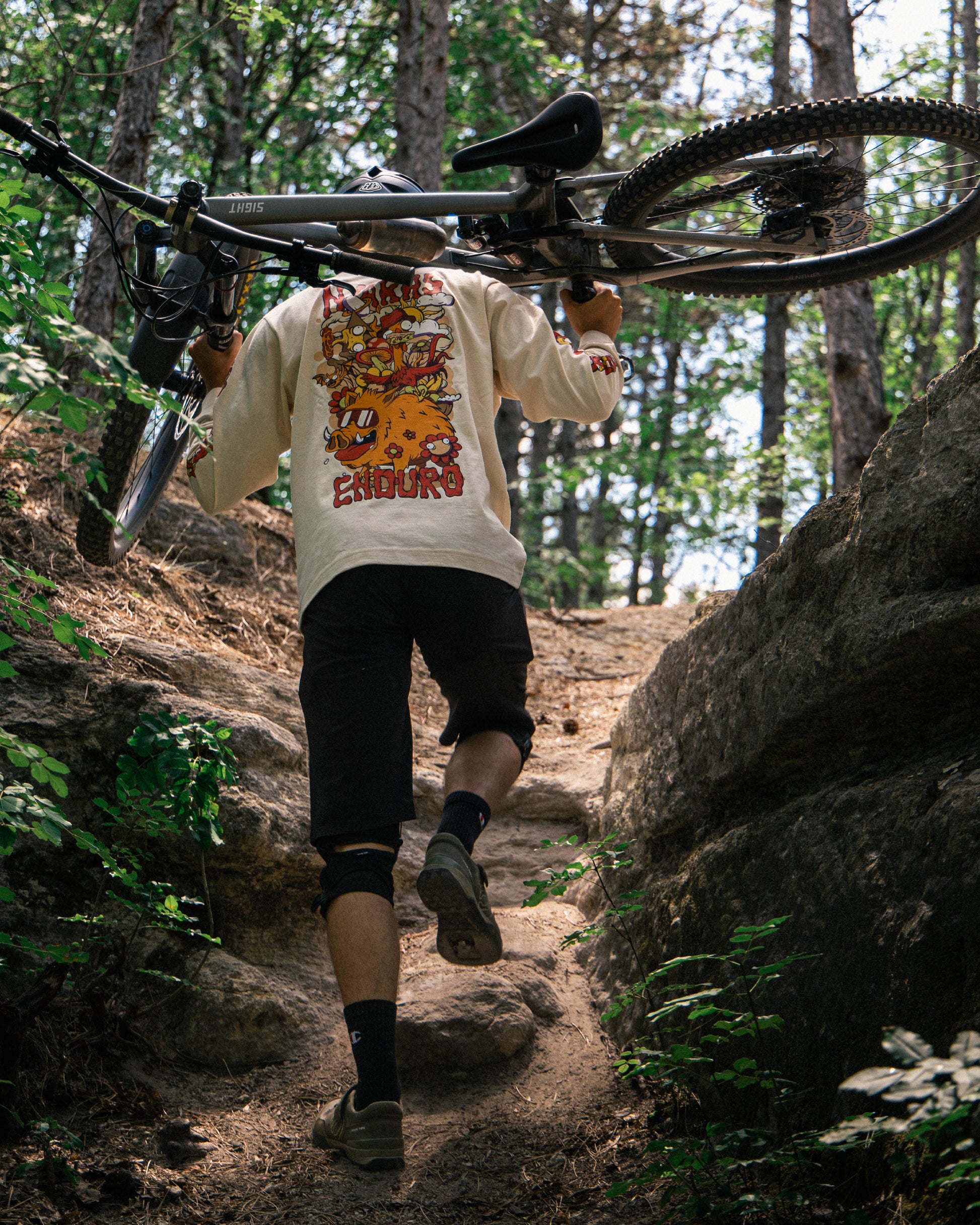 Brap x Nyakas Longsleeve